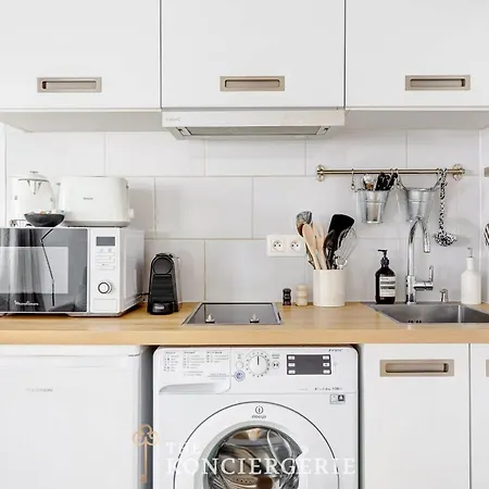 Nid Elegant Dans Le Marais Historique